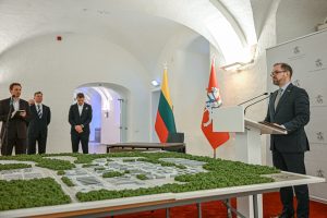  Pasirašytos Rūdninkų karinio miestelio statybų antrojo etapo sutartys