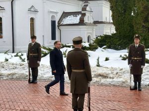  Ministras R. Kaunas iš Kyjivo: negalime pasiduoti putino rusijos agresijai