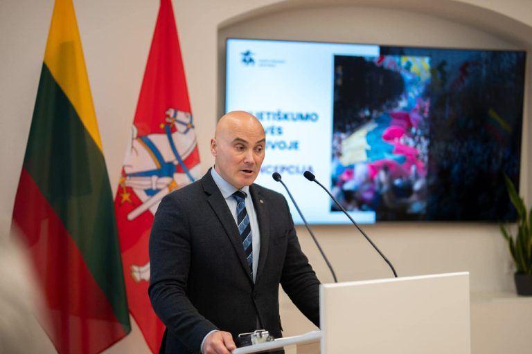Stiprinama visuotinė gynyba: pristatytos pilietiškumo erdvės