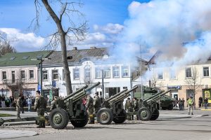  In a historical ceremony, the 1st Division of the Lithuanian Armed Forces  bestowed with unit colors and command of all key Land Force units   