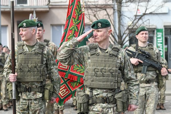 In a historical ceremony, the 1st Division of the Lithuanian Armed Forces  bestowed with unit colors and command of all key Land Force units   
