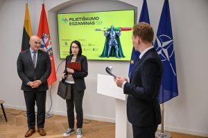  Pilietiškumo mėnesį vainikavo Pilietiškumo egzamino apdovanojimų ceremonija