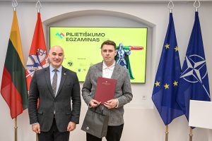  Pilietiškumo mėnesį vainikavo Pilietiškumo egzamino apdovanojimų ceremonija