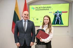  Pilietiškumo mėnesį vainikavo Pilietiškumo egzamino apdovanojimų ceremonija