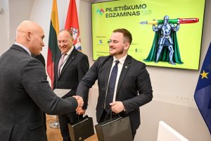  Pilietiškumo mėnesį vainikavo Pilietiškumo egzamino apdovanojimų ceremonija