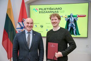 Pilietiškumo mėnesį vainikavo Pilietiškumo egzamino apdovanojimų ceremonija