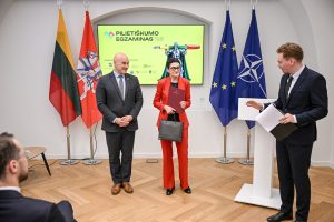  Pilietiškumo mėnesį vainikavo Pilietiškumo egzamino apdovanojimų ceremonija
