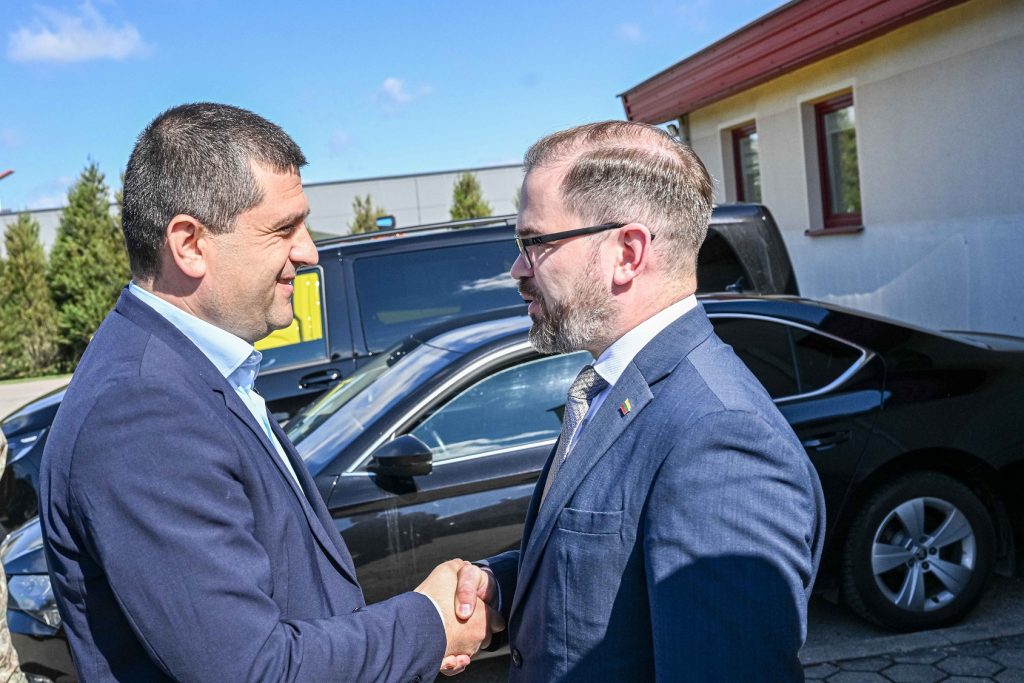 R. Kaunas Rumunijos gynybos ministrui: NATO naikintuvai Šiauliuose – sąjungininkų vienybės ženklas
