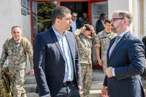  R. Kaunas Rumunijos gynybos ministrui: NATO naikintuvai Šiauliuose – sąjungininkų vienybės ženklas