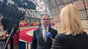  Ministras Robertas Kaunas Briuselyje: nešvaistykime energijos kalboms apie Europos kariuomenę