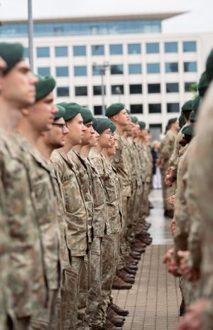  Nauja lyderių karta: rezervo karininkais tapo jaunesniųjų karininkų vadų mokymų klausytojai