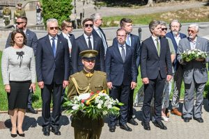  Minister R. Kaunas paid tribute to Medininkai Massacre victims