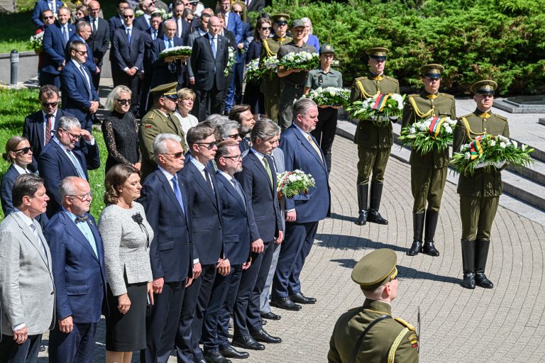  Ministras R. Kaunas dalyvavo Medininkų žudynių aukų atminimo pagerbimo ceremonijoje