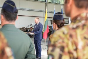  Šiauliuose Italijos oro gynybos kontingentas pakeitė NATO oro policiją vykdžiusius Prancūzijos ir Rumunijos kontingentus