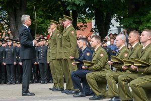 Lietuvos karininkų gretas papildė 58 Lietuvos karo akademijos absolventai