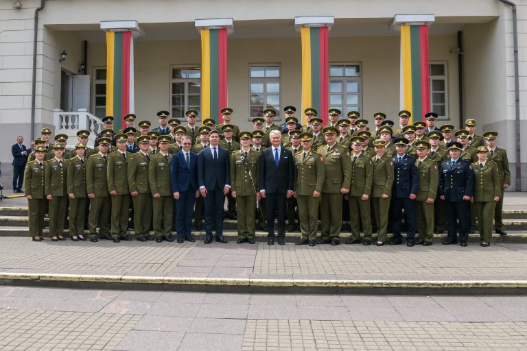  Lietuvos karininkų gretas papildė 58 Lietuvos karo akademijos absolventai