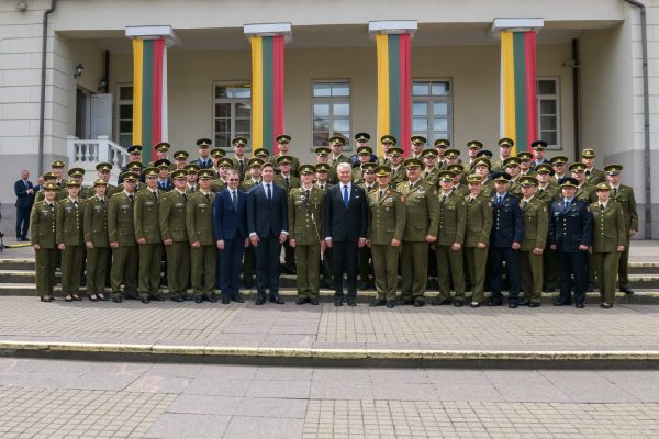  Lietuvos karininkų gretas papildė 58 Lietuvos karo akademijos absolventai