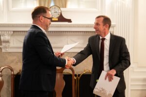  R. Kaunas Signs Joint Declaration with U.S. Company on Potential Drone Systems Production in Lithuania