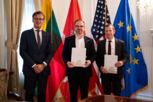  R. Kaunas Signs Joint Declaration with U.S. Company on Potential Drone Systems Production in Lithuania